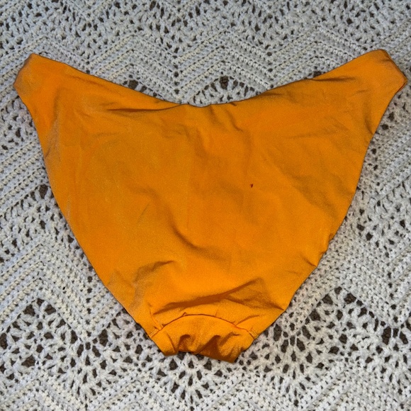 H&M Bikini Bottom Swimwear Solid Orange Briefs V-Shape Women's Size 12 NWT - Picture 2 of 3